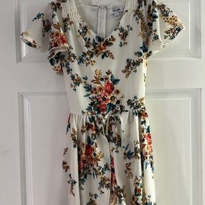 Girls size 16 dress 👗